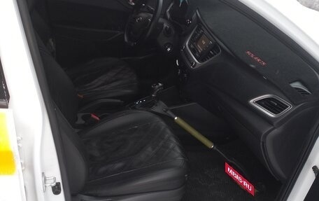 Hyundai Solaris II рестайлинг, 2018 год, 600 000 рублей, 14 фотография