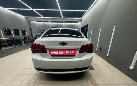 Chevrolet Cruze II, 2010 год, 570 000 рублей, 5 фотография