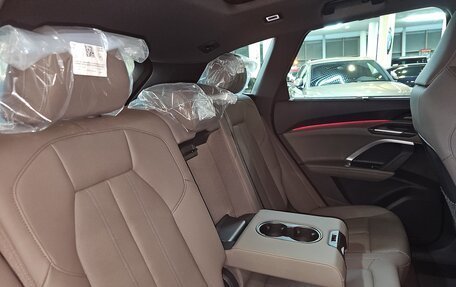 Audi Q5, 2025 год, 8 888 888 рублей, 21 фотография