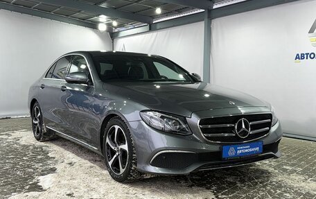 Mercedes-Benz E-Класс, 2018 год, 3 499 000 рублей, 7 фотография