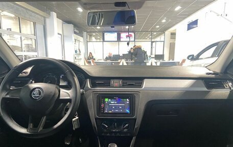 Skoda Rapid I, 2017 год, 1 050 000 рублей, 24 фотография