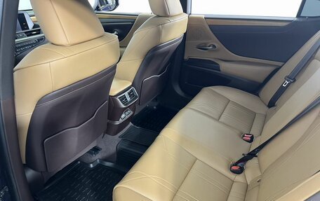 Lexus ES VII, 2019 год, 3 830 000 рублей, 11 фотография