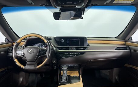 Lexus ES VII, 2019 год, 3 830 000 рублей, 15 фотография