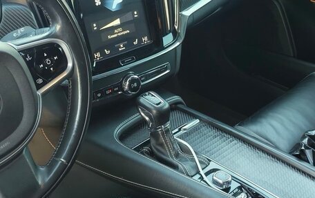 Volvo V90 Cross Country I рестайлинг, 2018 год, 3 150 000 рублей, 8 фотография