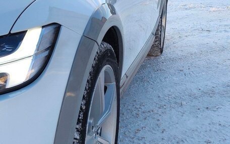 Volvo V90 Cross Country I рестайлинг, 2018 год, 3 150 000 рублей, 32 фотография