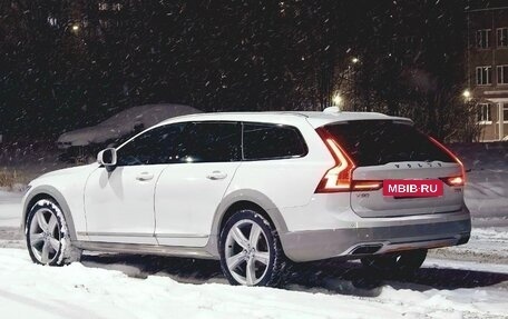Volvo V90 Cross Country I рестайлинг, 2018 год, 3 150 000 рублей, 22 фотография