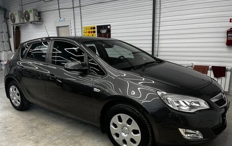 Opel Astra J, 2010 год, 700 000 рублей, 4 фотография