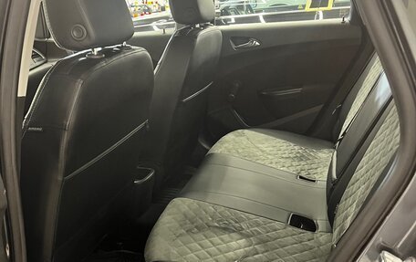 Opel Astra J, 2010 год, 700 000 рублей, 9 фотография