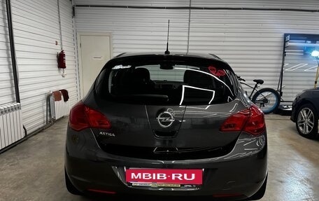 Opel Astra J, 2010 год, 700 000 рублей, 5 фотография