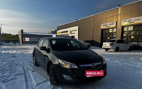 Opel Astra J, 2010 год, 700 000 рублей, 26 фотография