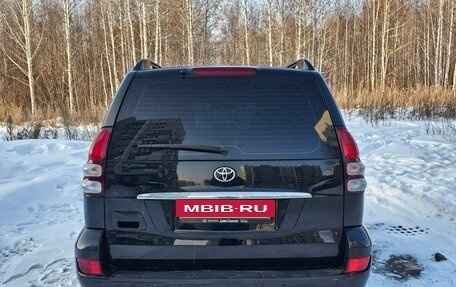 Toyota Land Cruiser Prado 120 рестайлинг, 2004 год, 1 950 000 рублей, 14 фотография