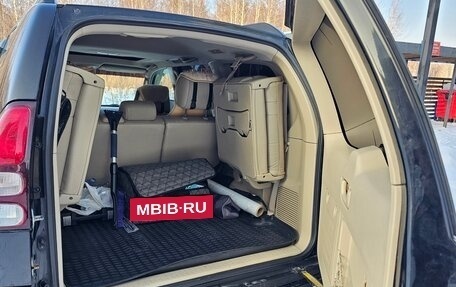 Toyota Land Cruiser Prado 120 рестайлинг, 2004 год, 1 950 000 рублей, 12 фотография