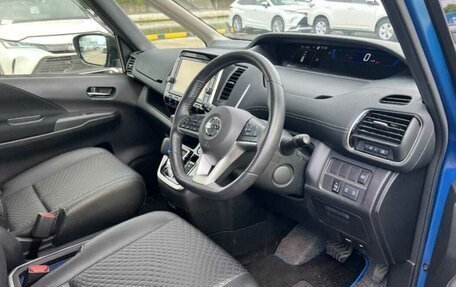 Nissan Serena IV, 2019 год, 2 300 000 рублей, 8 фотография