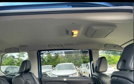Nissan Serena IV, 2019 год, 2 300 000 рублей, 13 фотография