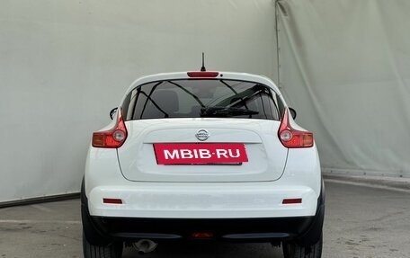 Nissan Juke II, 2012 год, 900 000 рублей, 7 фотография