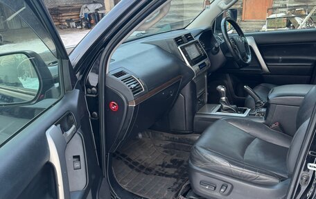 Toyota Land Cruiser Prado 150 рестайлинг 2, 2018 год, 5 000 000 рублей, 5 фотография