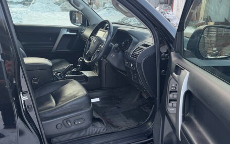 Toyota Land Cruiser Prado 150 рестайлинг 2, 2018 год, 5 000 000 рублей, 6 фотография