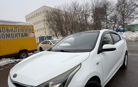 KIA Rio IV, 2018 год, 1 230 000 рублей, 6 фотография