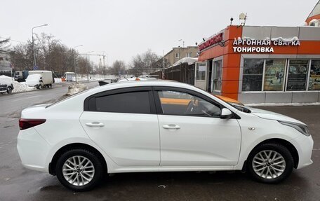 KIA Rio IV, 2018 год, 1 230 000 рублей, 2 фотография