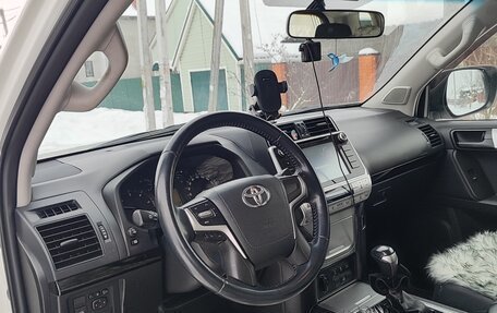 Toyota Land Cruiser Prado 150 рестайлинг 2, 2018 год, 5 200 000 рублей, 4 фотография