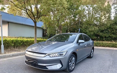 BYD Qin, 2024 год, 1 770 000 рублей, 1 фотография