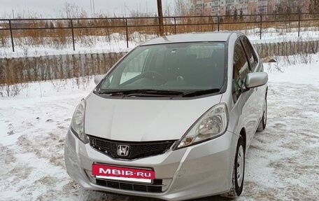 Honda Fit III, 2010 год, 875 000 рублей, 5 фотография