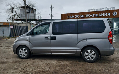 Hyundai Grand Starex Grand Starex I рестайлинг 2, 2013 год, 1 700 000 рублей, 2 фотография