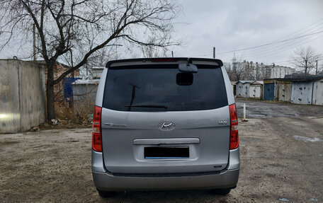 Hyundai Grand Starex Grand Starex I рестайлинг 2, 2013 год, 1 700 000 рублей, 3 фотография