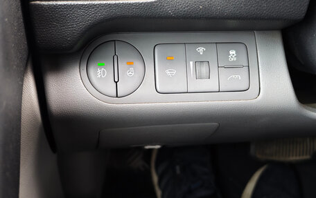 Hyundai Grand Starex Grand Starex I рестайлинг 2, 2013 год, 1 700 000 рублей, 12 фотография