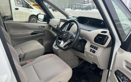 Nissan Serena IV, 2018 год, 1 700 000 рублей, 6 фотография