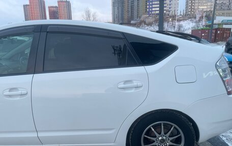 Toyota Prius, 2011 год, 775 000 рублей, 7 фотография