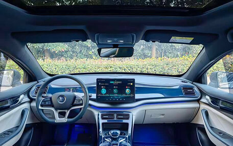 BYD Qin, 2024 год, 1 770 000 рублей, 7 фотография