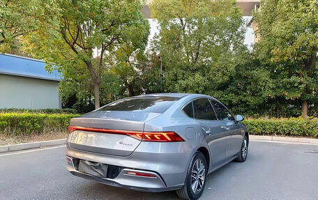 BYD Qin, 2024 год, 1 770 000 рублей, 6 фотография