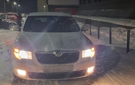 Skoda Superb III рестайлинг, 2012 год, 965 000 рублей, 1 фотография