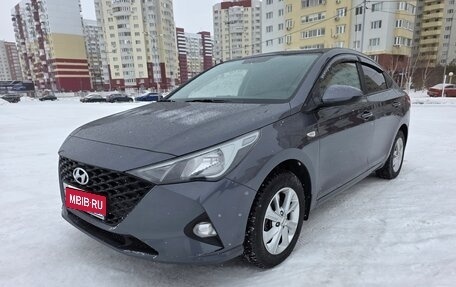Hyundai Solaris II рестайлинг, 2021 год, 1 549 000 рублей, 1 фотография