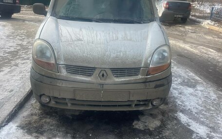 Renault Kangoo II рестайлинг, 2004 год, 350 000 рублей, 1 фотография