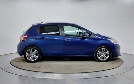 Peugeot 208 II, 2013 год, 699 000 рублей, 4 фотография