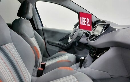 Peugeot 208 II, 2013 год, 699 000 рублей, 13 фотография