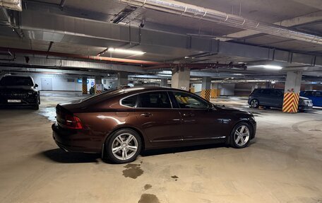 Volvo S90 II рестайлинг, 2017 год, 3 100 000 рублей, 2 фотография