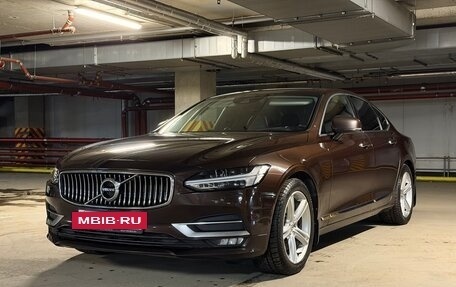 Volvo S90 II рестайлинг, 2017 год, 3 100 000 рублей, 3 фотография