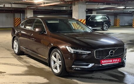 Volvo S90 II рестайлинг, 2017 год, 3 100 000 рублей, 12 фотография