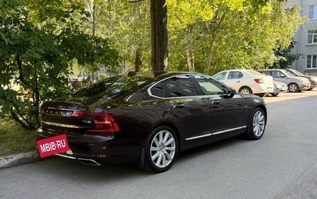 Volvo S90 II рестайлинг, 2017 год, 3 100 000 рублей, 34 фотография