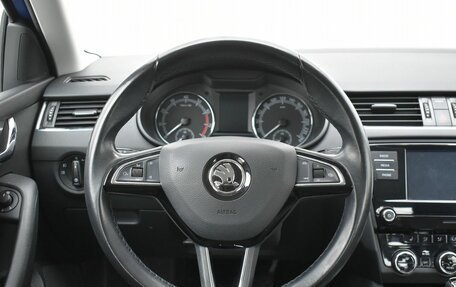 Skoda Octavia, 2018 год, 1 825 000 рублей, 8 фотография