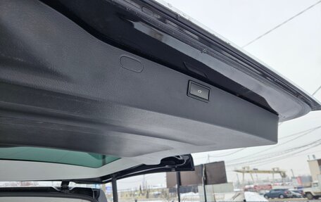 Volkswagen Multivan T6 рестайлинг, 2017 год, 4 500 000 рублей, 19 фотография