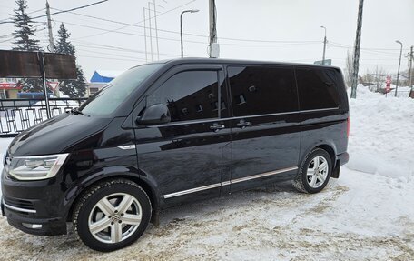 Volkswagen Multivan T6 рестайлинг, 2017 год, 4 500 000 рублей, 31 фотография