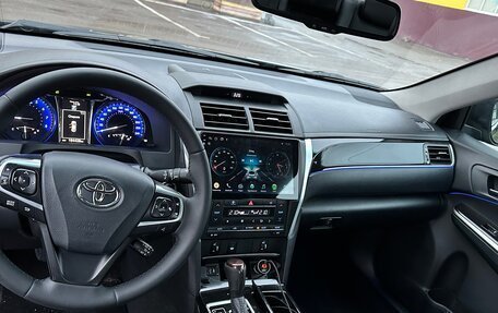 Toyota Camry, 2017 год, 2 100 000 рублей, 13 фотография