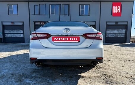 Toyota Camry, 2019 год, 3 500 000 рублей, 6 фотография