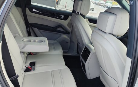 Porsche Cayenne III, 2020 год, 9 000 000 рублей, 15 фотография