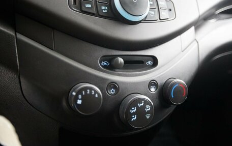 Chevrolet Spark III, 2012 год, 585 000 рублей, 13 фотография