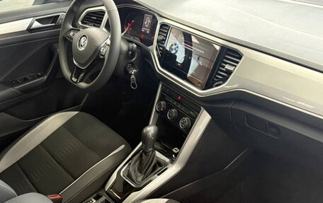 Volkswagen T-Roc I, 2021 год, 1 960 000 рублей, 11 фотография